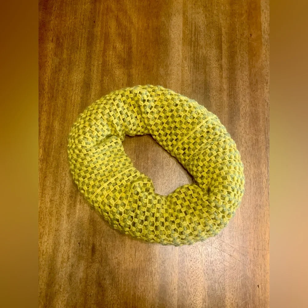 🍁 BOGO 2/5$ sale! Crochet scarf